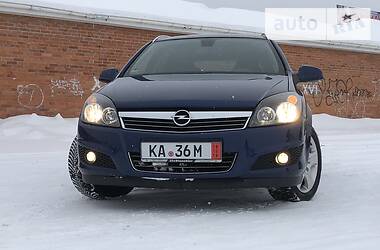 Универсал Opel Astra 2010 в Дрогобыче