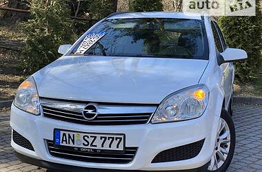 Универсал Opel Astra 2008 в Дрогобыче