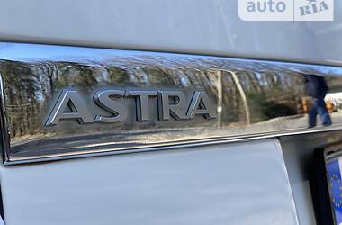 Универсал Opel Astra 2008 в Дрогобыче