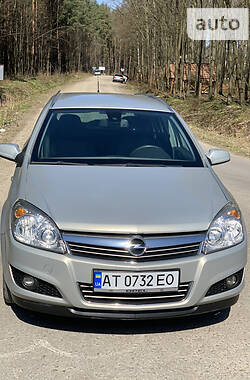 Універсал Opel Astra 2008 в Коломиї