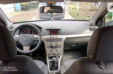 Хэтчбек Opel Astra 2008 в Житомире