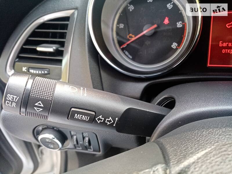Універсал Opel Astra 2011 в Бурштині