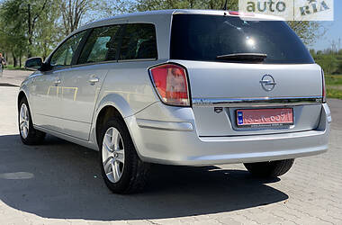 Универсал Opel Astra 2010 в Ковеле