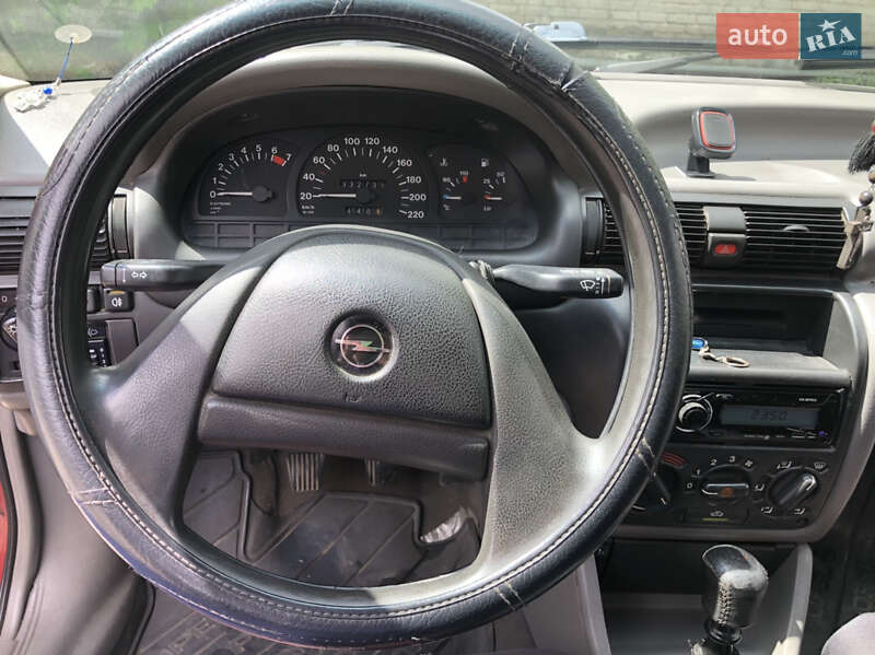 Хэтчбек Opel Astra 1992 в Львове фото 44 Хэтчбек Opel Astra 1992 в Львове