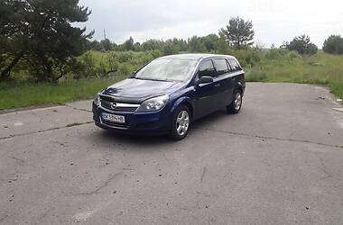 Универсал Opel Astra 2010 в Ровно