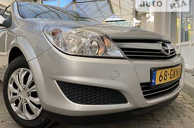 Универсал Opel Astra 2008 в Стрые