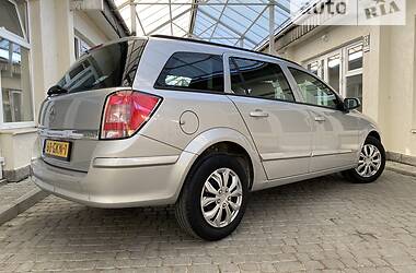 Универсал Opel Astra 2008 в Стрые