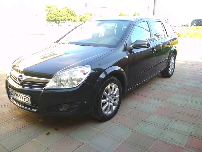Універсал Opel Astra 2008 в Житомирі