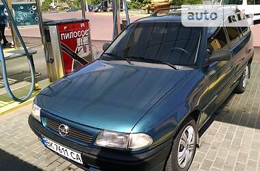 Универсал Opel Astra 1995 в Ровно
