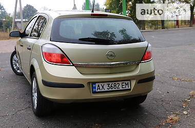 Хэтчбек Opel Astra 2005 в Харькове