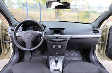 Хэтчбек Opel Astra 2005 в Харькове