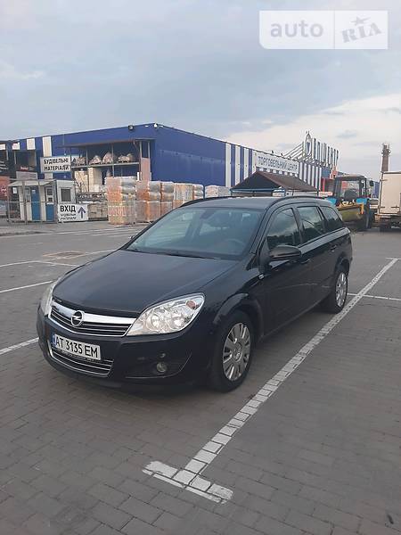 Універсал Opel Astra 2008 в Коломиї