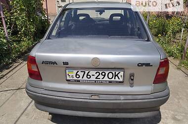 Седан Opel Astra 1993 в Одессе