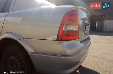 Седан Opel Astra 2003 в 
