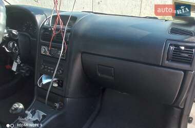 Седан Opel Astra 2003 в 