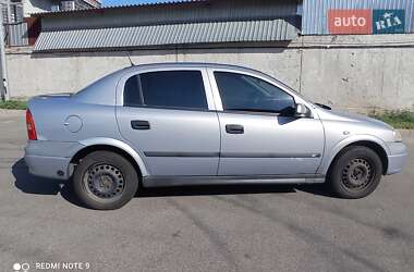 Седан Opel Astra 2003 в 