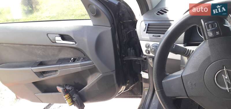 Хетчбек Opel Astra 2006 в Білій Церкві