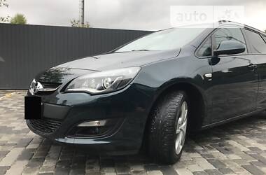 Универсал Opel Astra 2014 в Тернополе