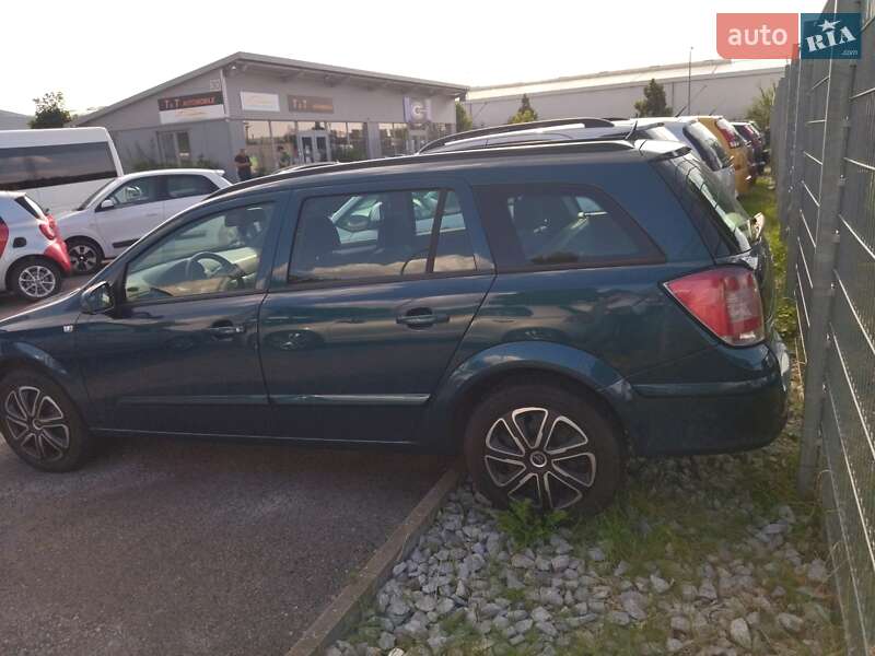 Універсал Opel Astra 2007 в Млиніві