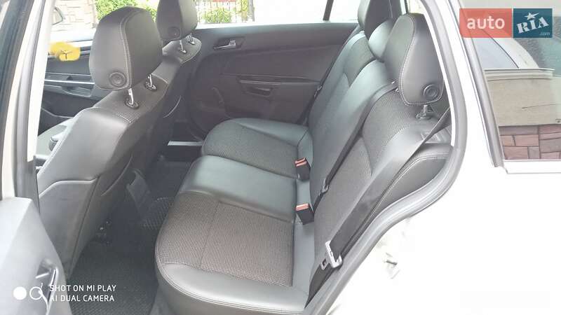 Универсал Opel Astra 2006 в Львове