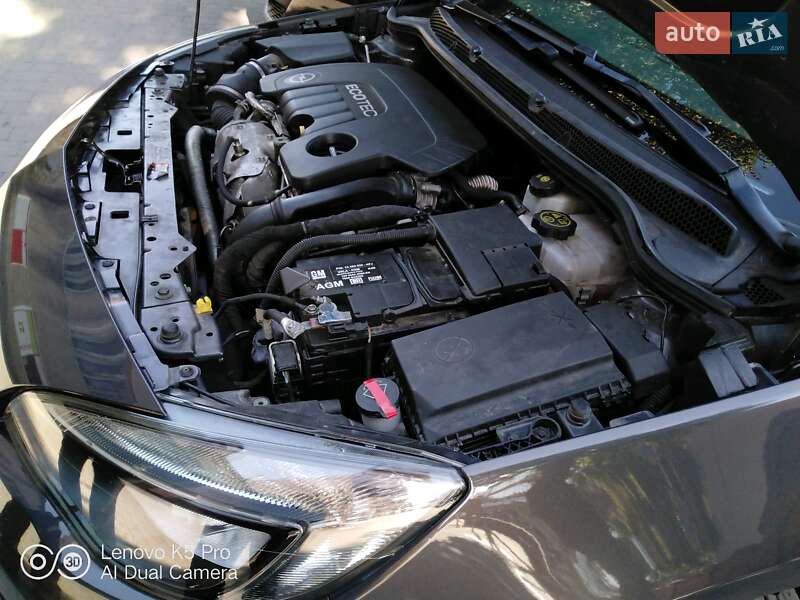 Універсал Opel Astra 2015 в Івано-Франківську