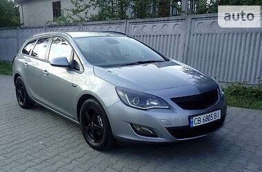 Универсал Opel Astra 2011 в Нежине