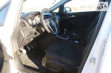 Универсал Opel Astra 2012 в Херсоне
