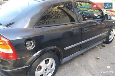 Хэтчбек Opel Astra 1999 в 
