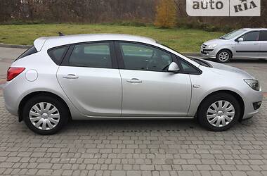 Хэтчбек Opel Astra 2014 в Львове