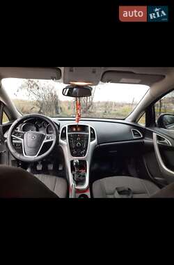 Універсал Opel Astra 2010 в Шептицькому