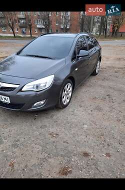 Універсал Opel Astra 2010 в Шептицькому