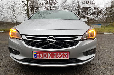 Універсал Opel Astra 2018 в Львові