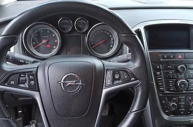 Седан Opel Astra 2012 в 