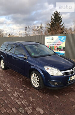 Универсал Opel Astra 2008 в Сарнах