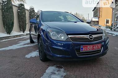 Универсал Opel Astra 2010 в Стрые