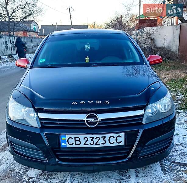 Хэтчбек Opel Astra 2006 в Пирятине
