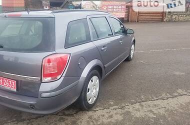 Универсал Opel Astra 2005 в Здолбунове