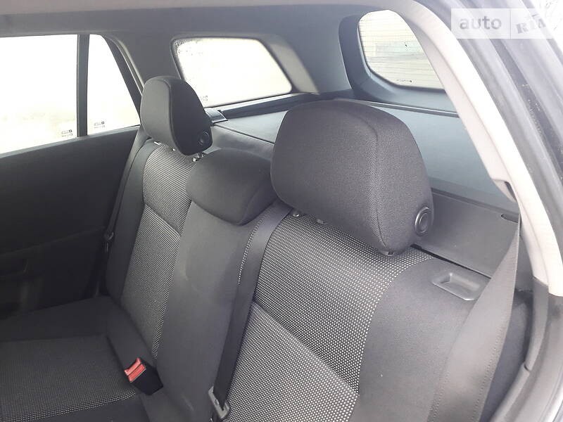 Універсал Opel Astra 2006 в Чернігові