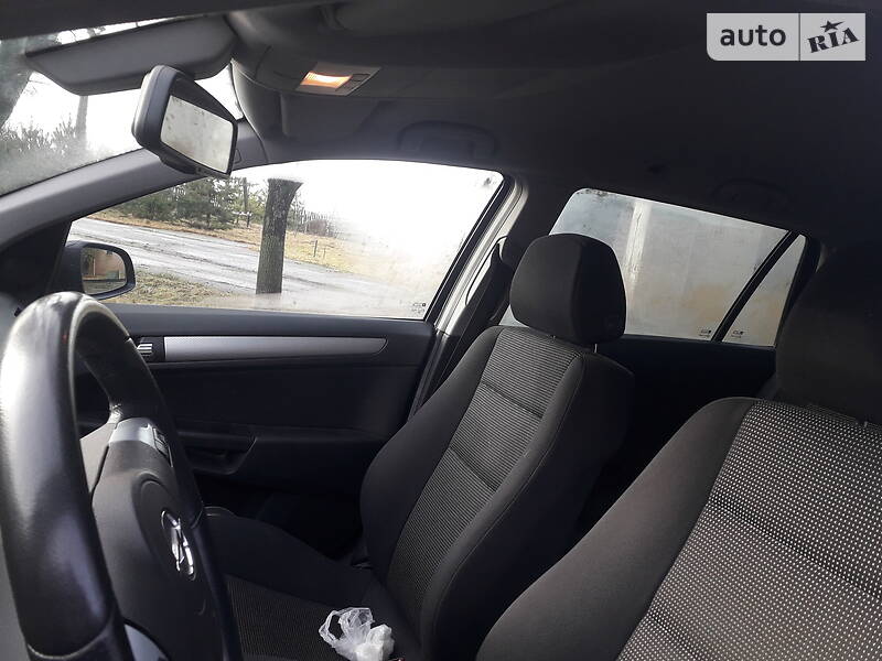 Універсал Opel Astra 2006 в Чернігові