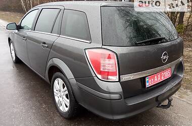 Универсал Opel Astra 2010 в Радивилове