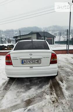 Седан Opel Astra 2007 в Тячеве