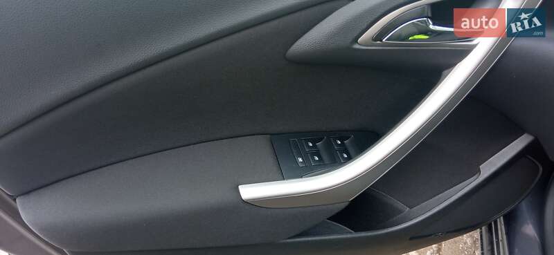 Універсал Opel Astra 2011 в Шептицькому