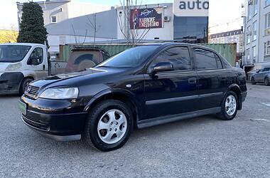 Седан Opel Astra 2004 в Одессе