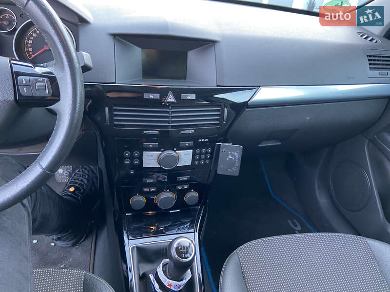 Хэтчбек Opel Astra 2009 в Кременчуге фото 25 Хэтчбек Opel Astra 2009 в Кременчуге