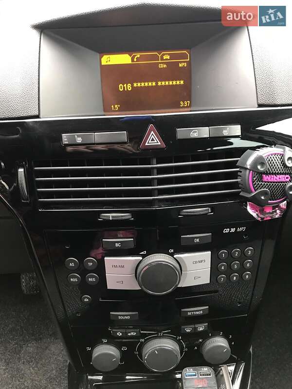 Универсал Opel Astra 2010 в Дрогобыче