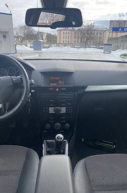 Универсал Opel Astra 2008 в Костополе