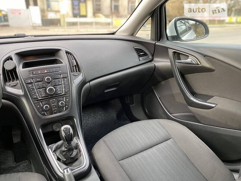 2012 Opel Astra-J, VIN W0LPC8DB3C8061282:plate — photo 1 (autoria)