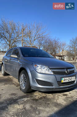 Хэтчбек Opel Astra 2008 в 
