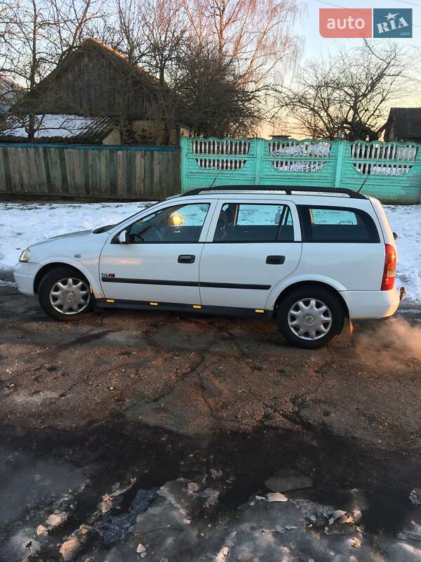 Універсал Opel Astra 1999 в Борзні