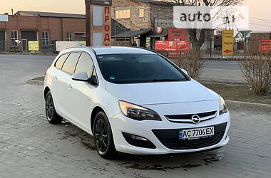 Универсал Opel Astra 2014 в Луцке
